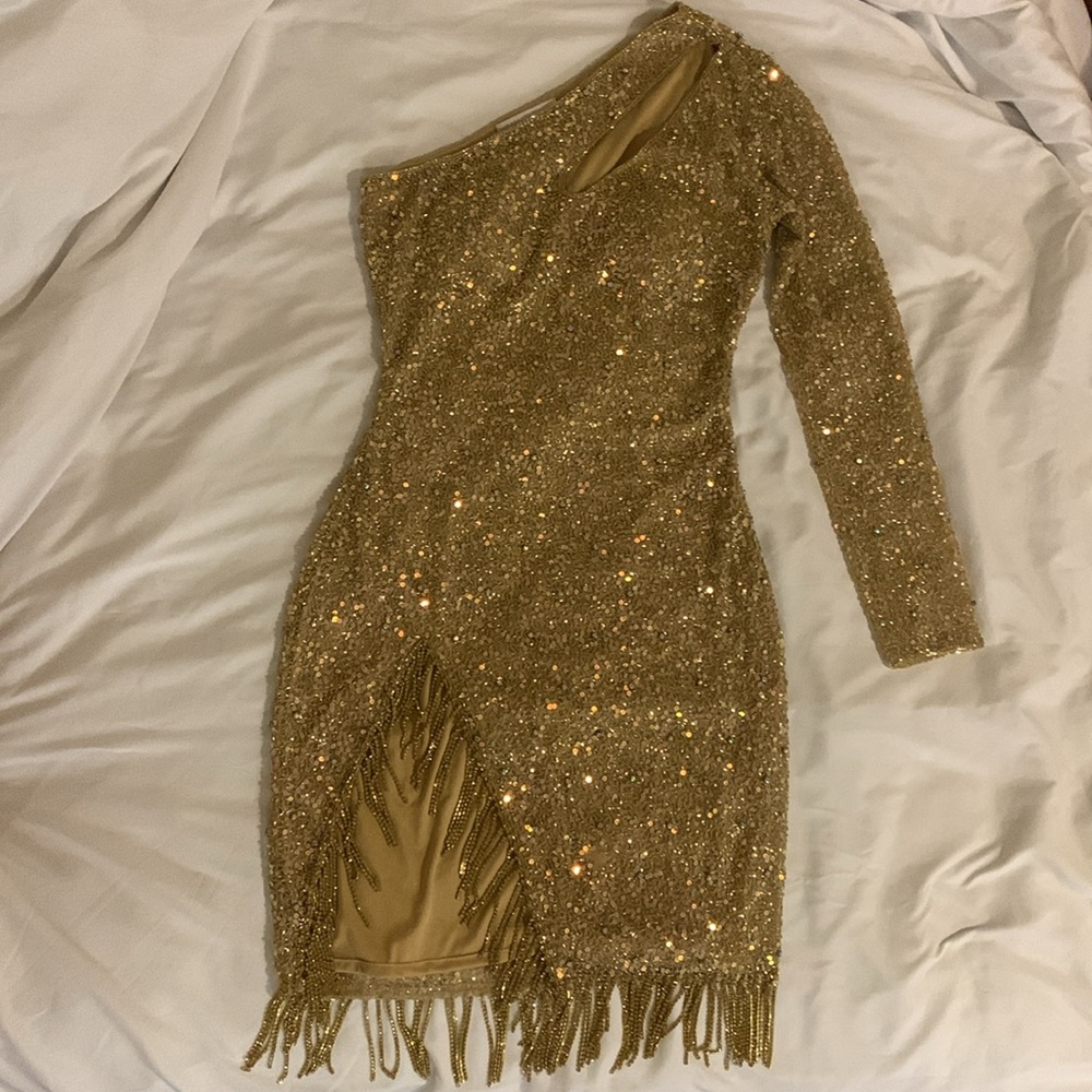 Portia and Scarlett Gold One-Shoulder Dress with Fringe - Picture 3 of 6